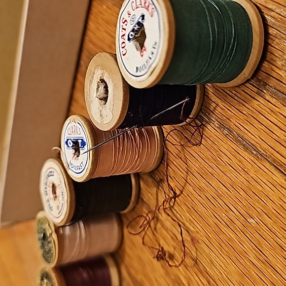 Vintage Sewing Thread - Picture 6 of 8